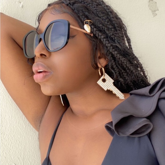 TIFFANY & CO. Blue Gradient Gray Irregular Ladies Sunglasses
TF4192 83158F 54 - Picture 7 of 17